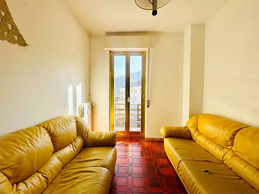 Immagine 11 di Appartamento in vendita  in Piazza della Libertà  7 a Ormea