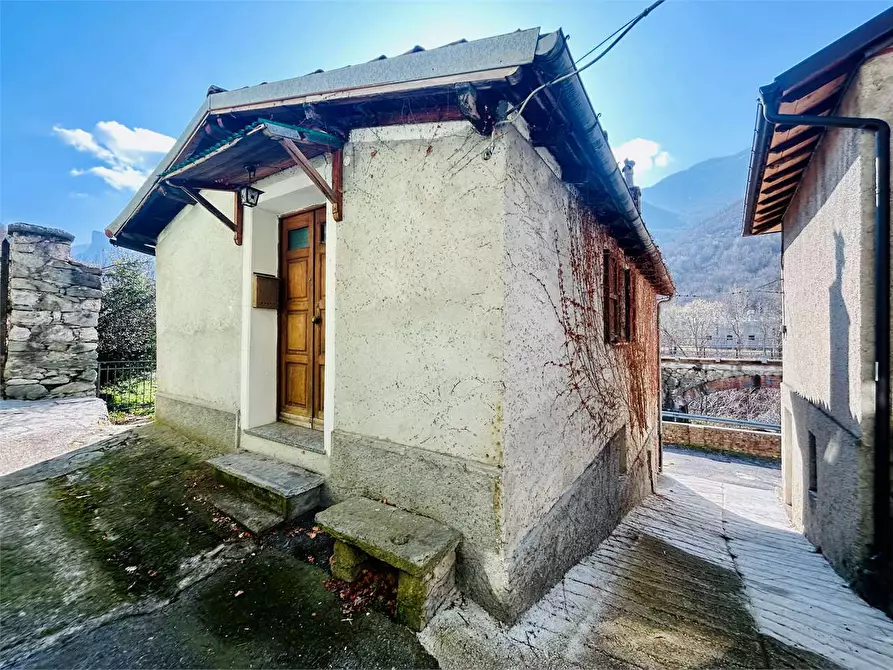 Immagine 1 di Casa indipendente in vendita  in Isola Lunga 7 a Ormea