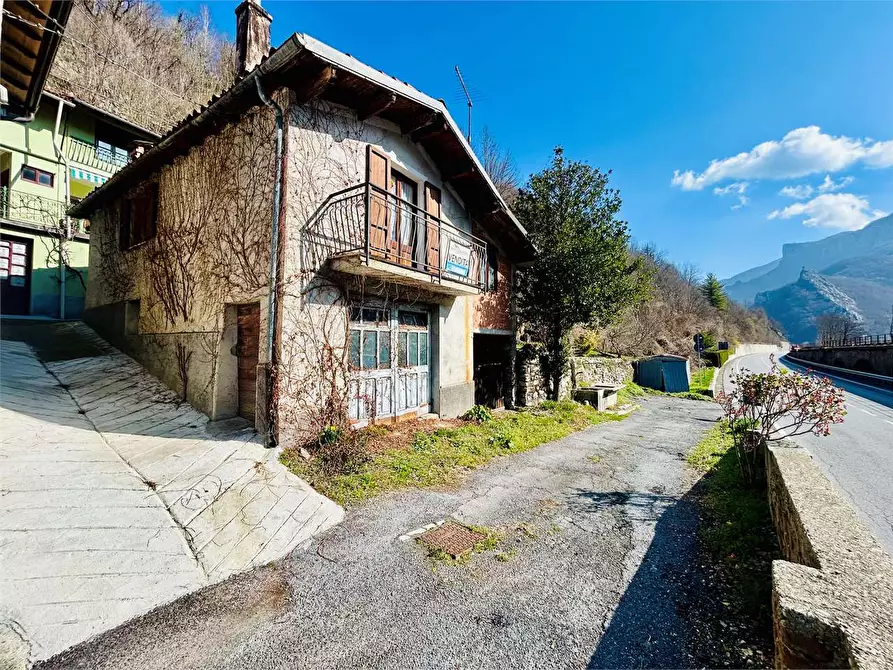 Immagine 1 di Casa indipendente in vendita  in Isola Lunga 7 a Ormea