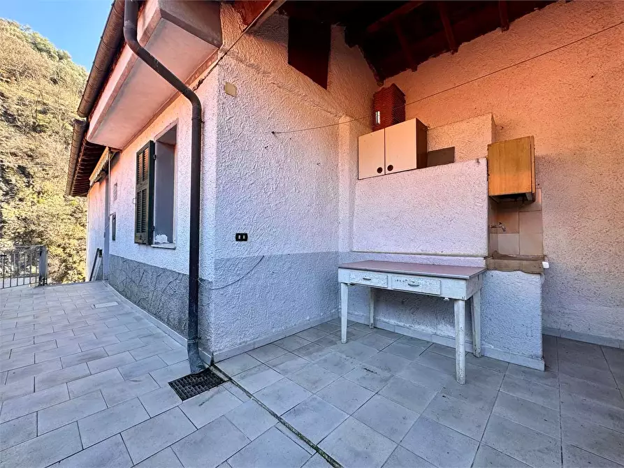 Immagine 10 di Appartamento in vendita  in Strada Provinciale 3 83 a Pornassio