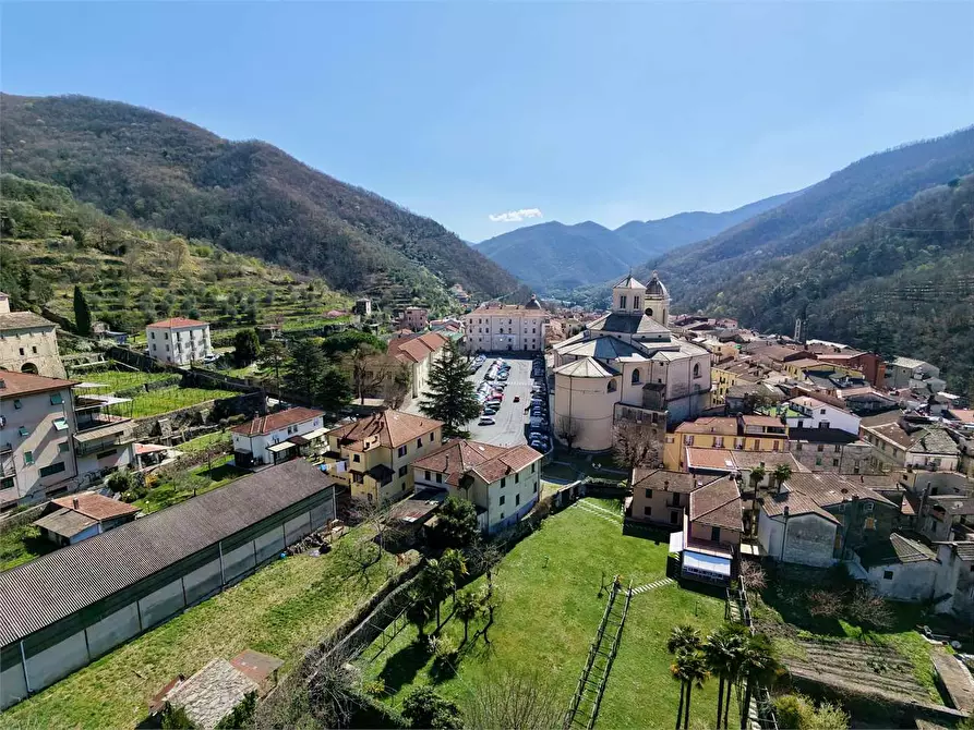 Immagine 50 di Casa indipendente in vendita  in Piazza Borrelli 10-11 a Pieve Di Teco
