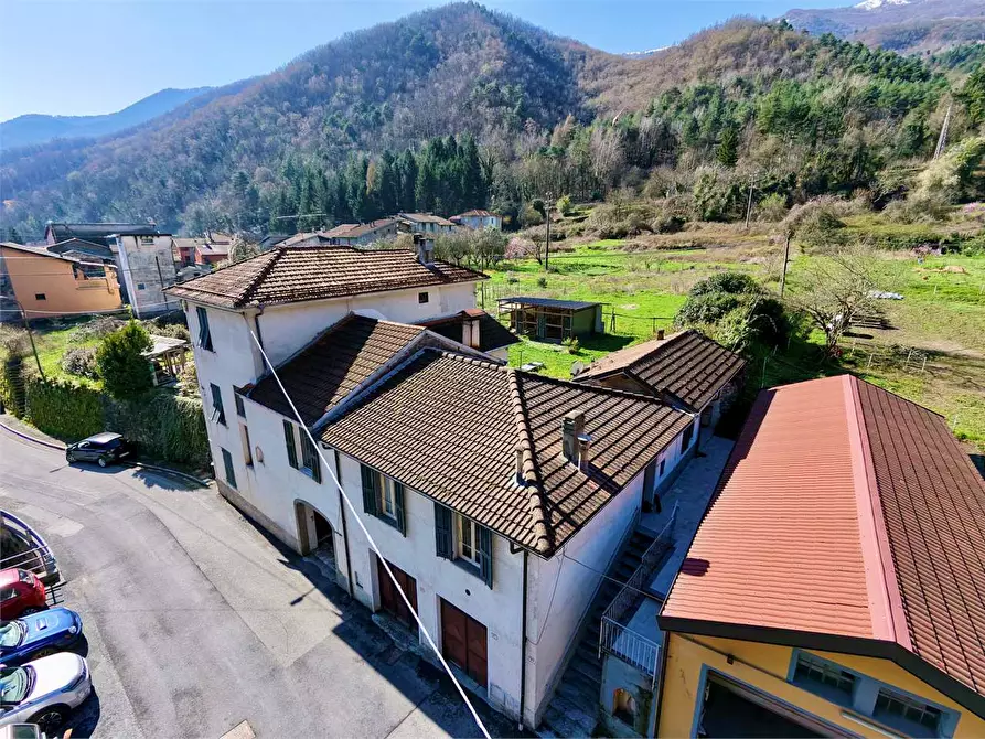 Immagine 2 di Appartamento in vendita  in Strada Provinciale 3 83 a Pornassio