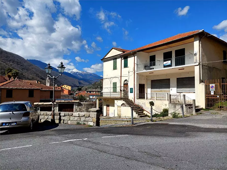 Immagine 53 di Casa indipendente in vendita  in Piazza Borrelli 10-11 a Pieve Di Teco