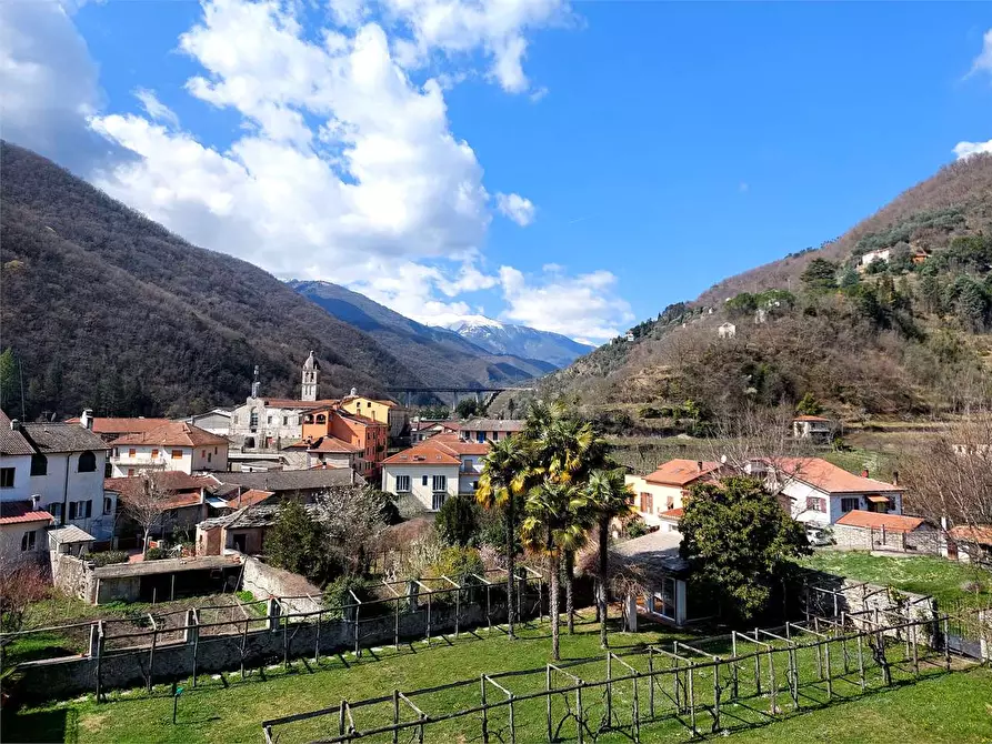 Immagine 17 di Casa indipendente in vendita  in Piazza Borrelli 10-11 a Pieve Di Teco