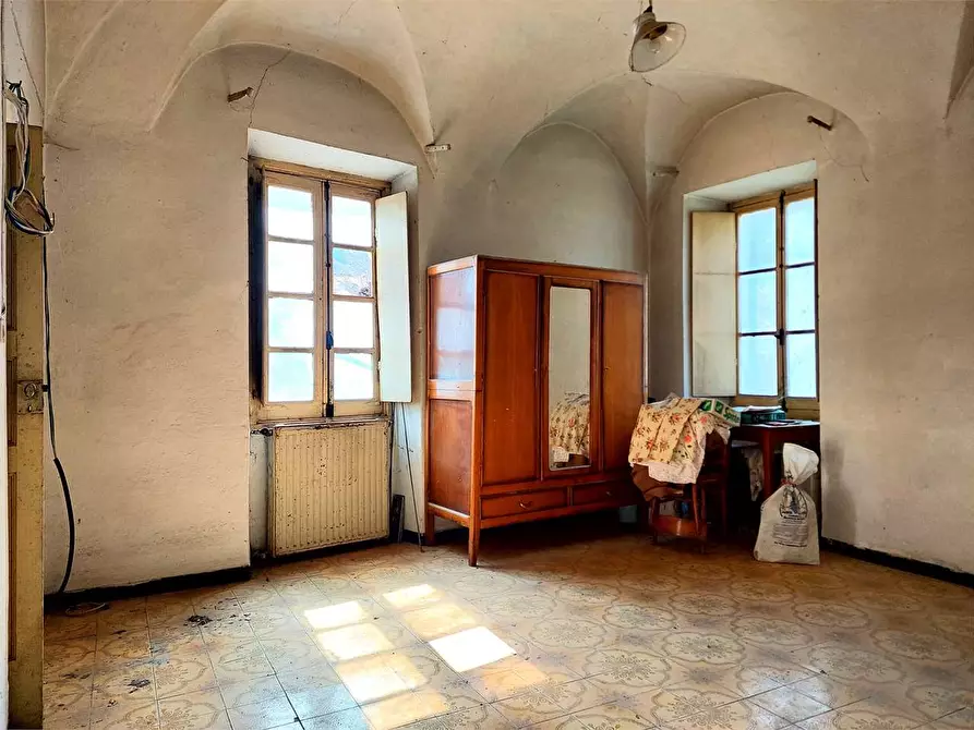 Immagine 10 di Casa indipendente in vendita  in Piazza Borrelli 10-11 a Pieve Di Teco