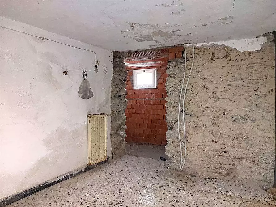 Immagine 14 di Casa indipendente in vendita  in Piazza Borrelli 10-11 a Pieve Di Teco