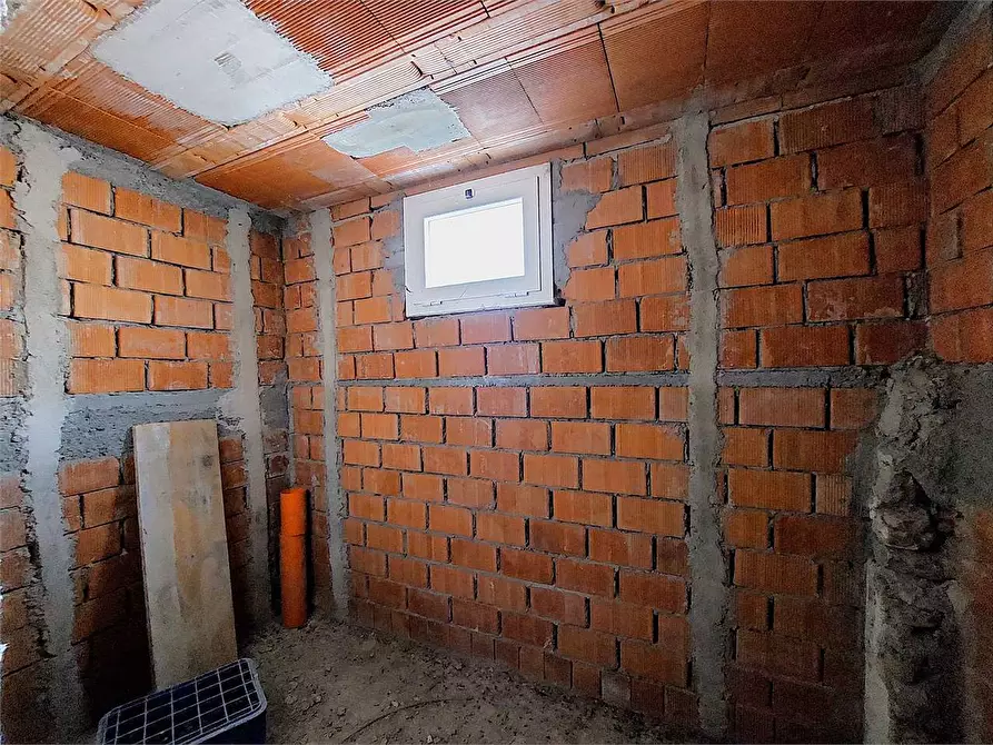 Immagine 15 di Casa indipendente in vendita  in Piazza Borrelli 10-11 a Pieve Di Teco