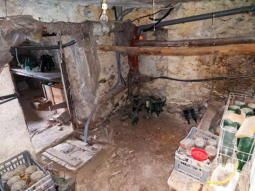 Immagine 18 di Casa indipendente in vendita  in Piazza Borrelli 10-11 a Pieve Di Teco