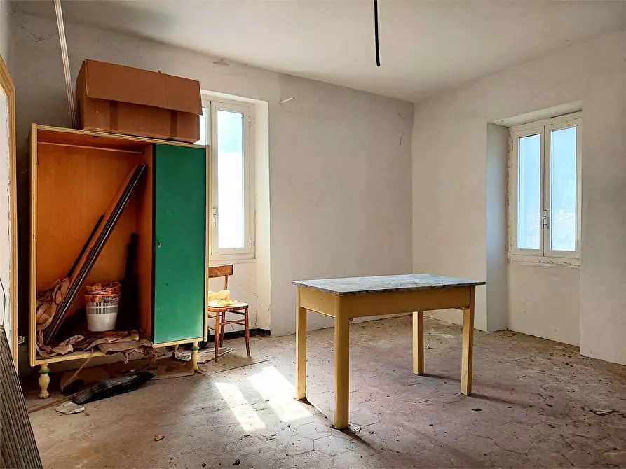 Immagine 13 di Casa indipendente in vendita  in Piazza Borrelli 10-11 a Pieve Di Teco