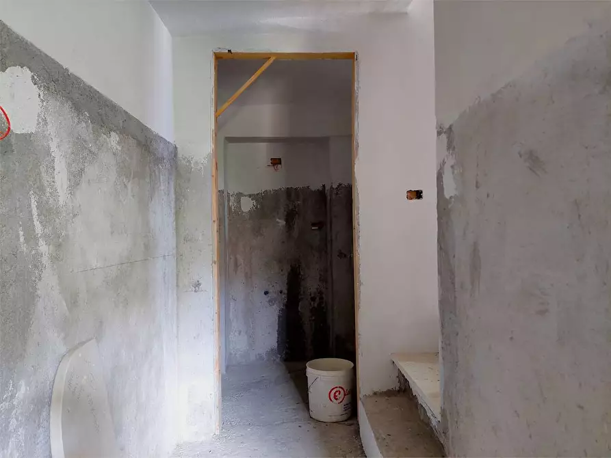 Immagine 21 di Casa indipendente in vendita  in Piazza Borrelli 10-11 a Pieve Di Teco