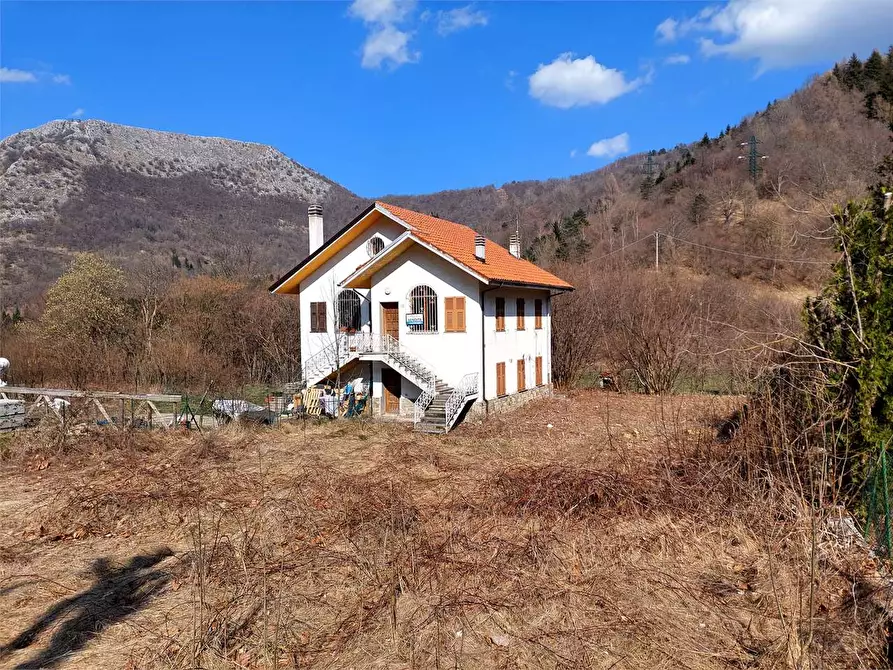 Immagine 36 di Casa indipendente in vendita  in Via Nazionale 116 a Pornassio