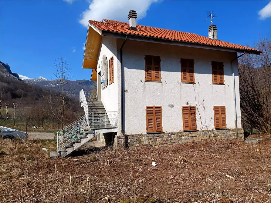 Immagine 2 di Casa indipendente in vendita  in Strada Statale 28 116 a Pornassio