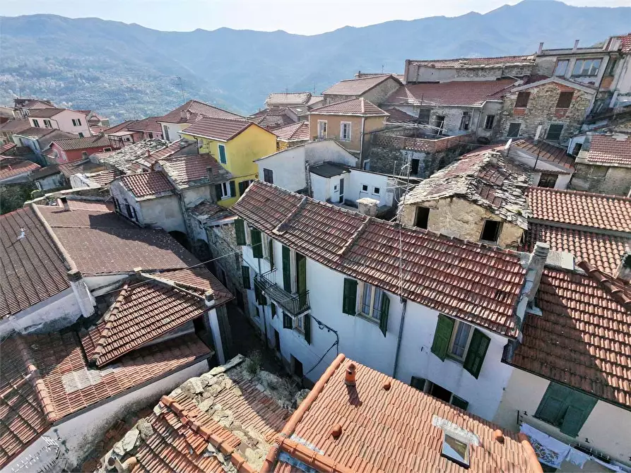 Immagine 2 di Casa indipendente in vendita  in Via Cristoforo Colombo 6 a Aurigo