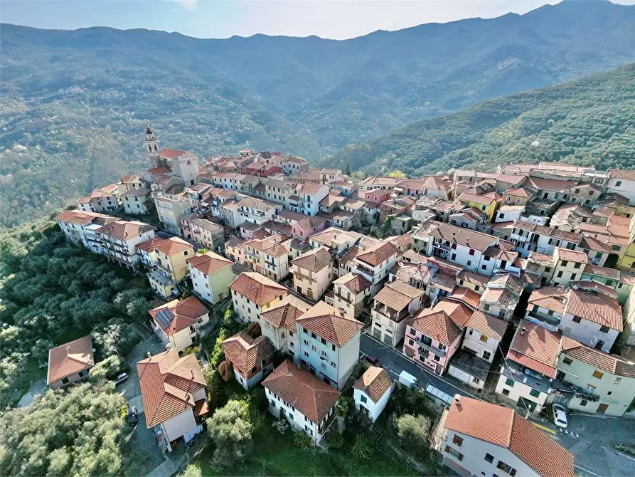 Immagine 1 di Casa indipendente in vendita  in Via Cristoforo Colombo 6 a Aurigo