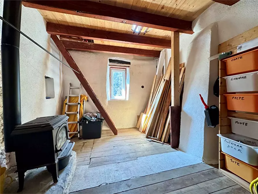 Immagine 17 di Casa indipendente in vendita  in Via Sant'Anna 29 a Pornassio