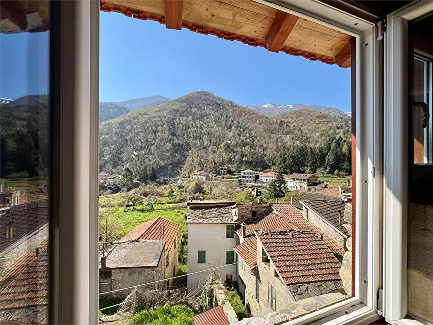Immagine 7 di Casa indipendente in vendita  in Via Sant'Anna 29 a Pornassio
