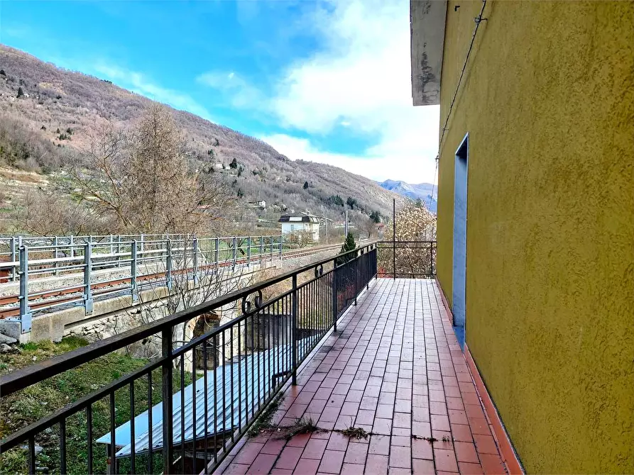 Immagine 33 di Appartamento in vendita  in Viale Piaggio a Ormea