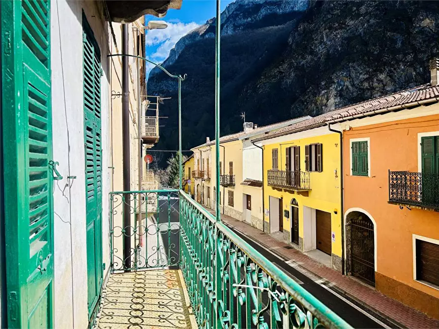 Immagine 9 di Appartamento in vendita  in Ponte di Nava  41 a Ormea