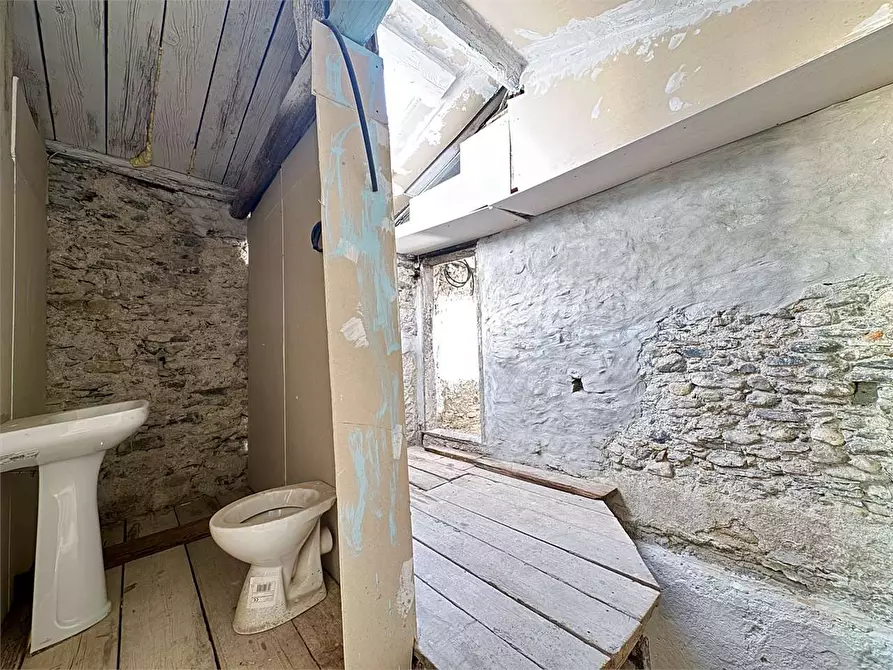 Immagine 16 di Appartamento in vendita  in Via De Filippi 53 a Pieve Di Teco