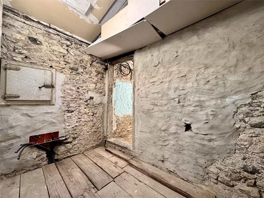 Immagine 14 di Appartamento in vendita  in Via De Filippi 53 a Pieve Di Teco