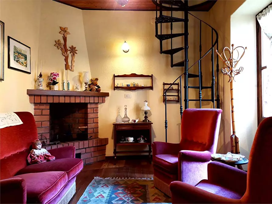 Immagine 2 di Casa indipendente in vendita  in Via Pelazza  38-40 a Ormea