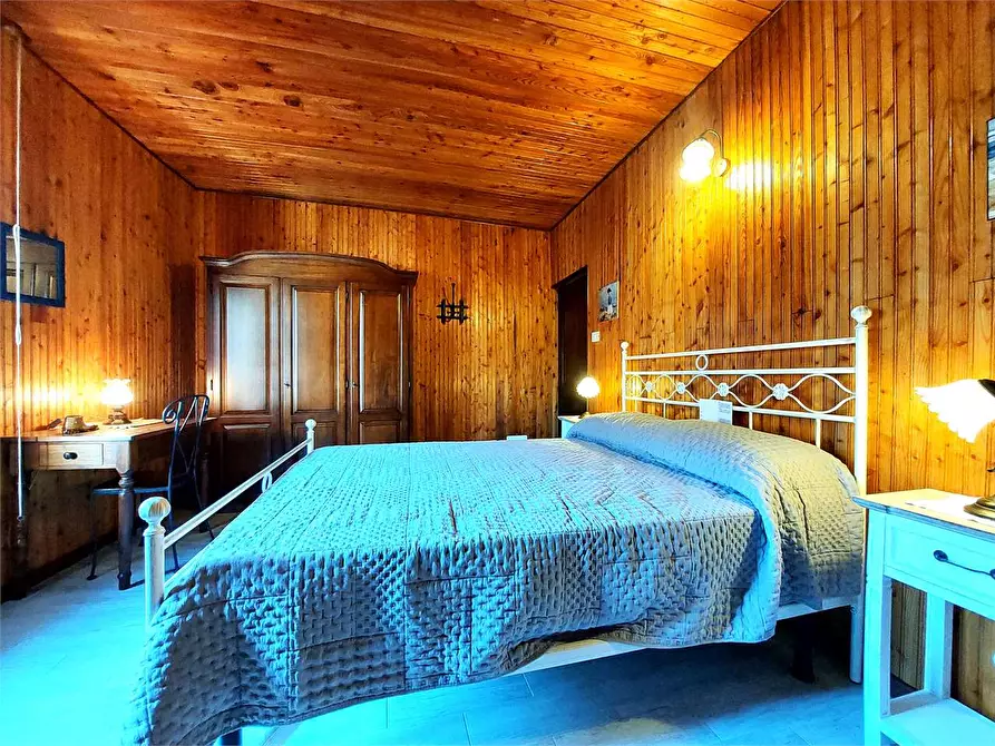 Immagine 27 di Casa indipendente in vendita  in Via Pelazza  38-40 a Ormea