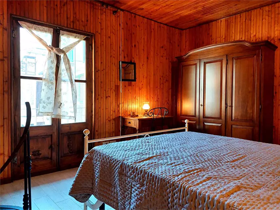 Immagine 22 di Casa indipendente in vendita  in Via Pelazza  38-40 a Ormea