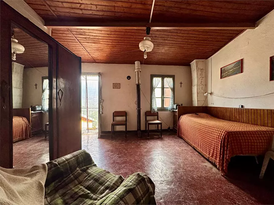 Immagine 12 di Casa indipendente in vendita  in Via Buenos Aires 8 a Rezzo