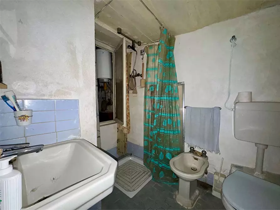 Immagine 26 di Casa indipendente in vendita  in Via Buenos Aires 8 a Rezzo