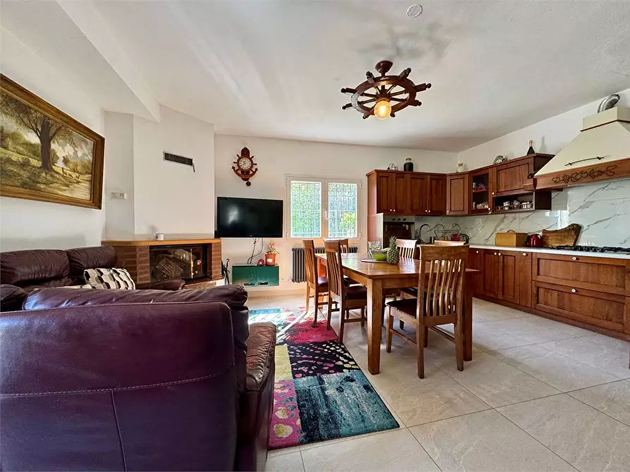 Immagine 15 di Villa in vendita  in Regione Prati Rossi 1 a Vessalico