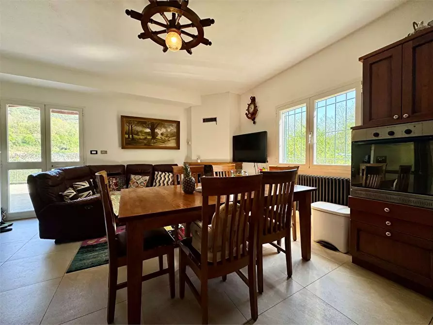 Immagine 18 di Villa in vendita  in Regione Prati Rossi 1 a Vessalico