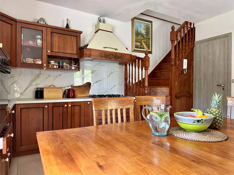 Immagine 23 di Villa in vendita  in Regione Prati Rossi 1 a Vessalico