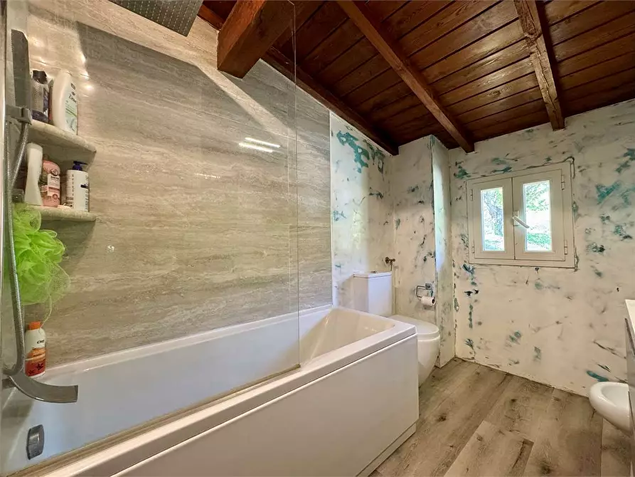 Immagine 39 di Villa in vendita  in Regione Prati Rossi 1 a Vessalico