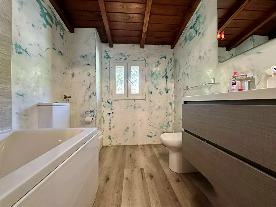 Immagine 40 di Villa in vendita  in Regione Prati Rossi 1 a Vessalico