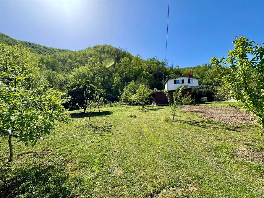 Immagine 51 di Villa in vendita  in Regione Prati Rossi 1 a Vessalico