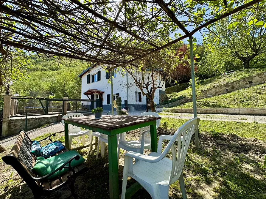 Immagine 14 di Villa in vendita  in Regione Prati Rossi 1 a Vessalico