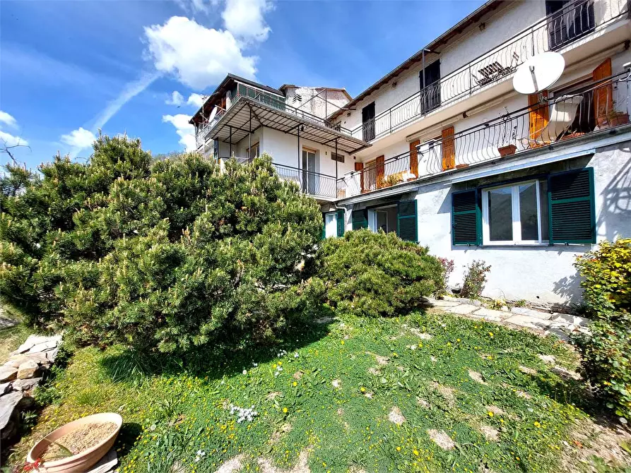 Immagine 1 di Maisonette in vendita  in Via Buenos Aires 3 a Rezzo