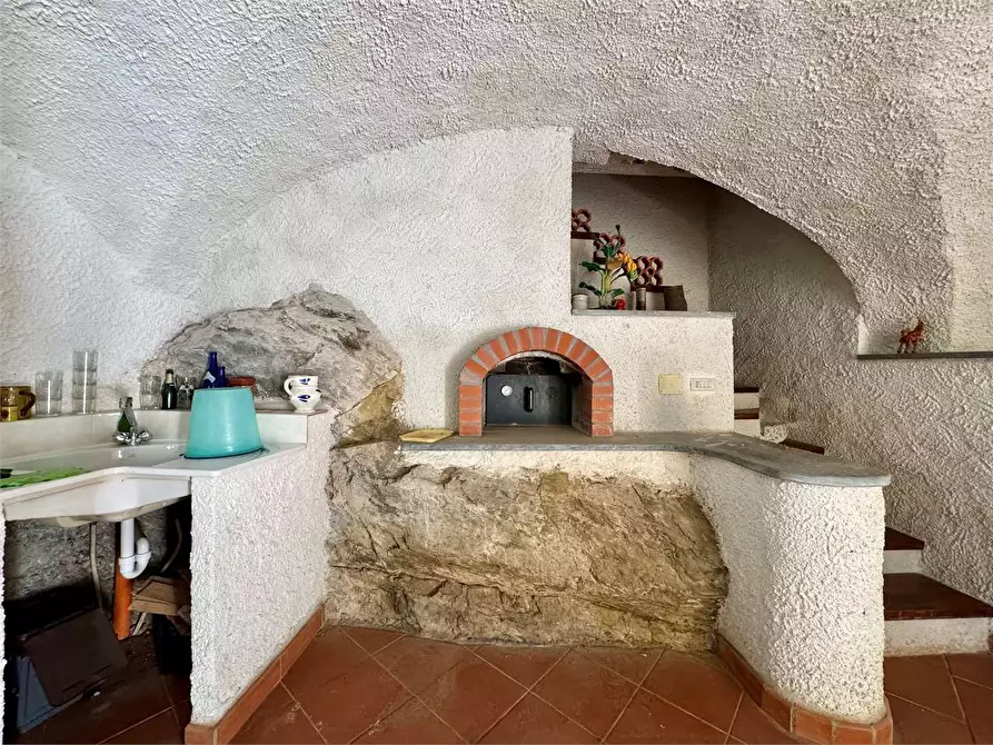 Immagine 49 di Porzione di casa in vendita  in Via San Lorenzo 25 a Pieve Di Teco