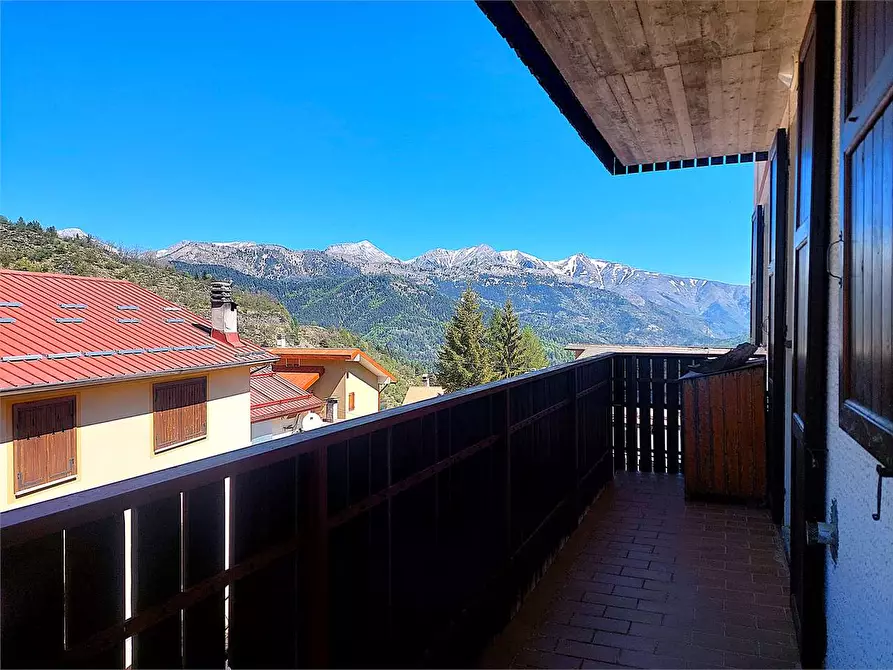 Immagine 2 di Appartamento in vendita  in Frazione Monesi di Mendatica Condominio del Sole a Mendatica