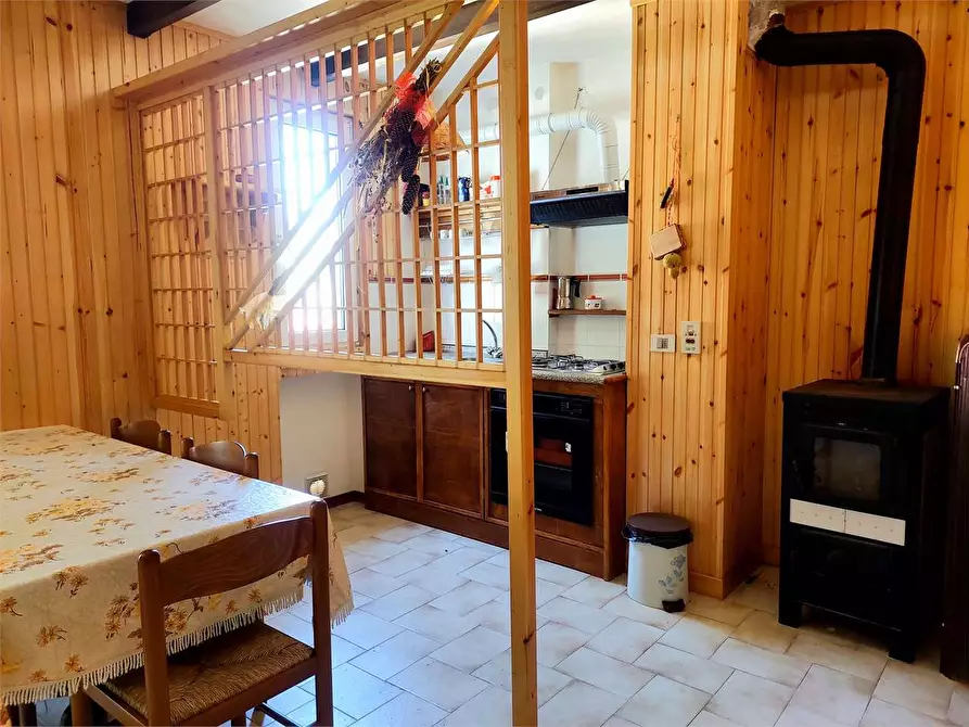 Immagine 8 di Appartamento in vendita  in Frazione Monesi di Mendatica Condominio del Sole a Mendatica