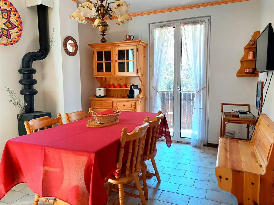 Immagine 7 di Appartamento in vendita  in Via Della Chiesa a Mendatica