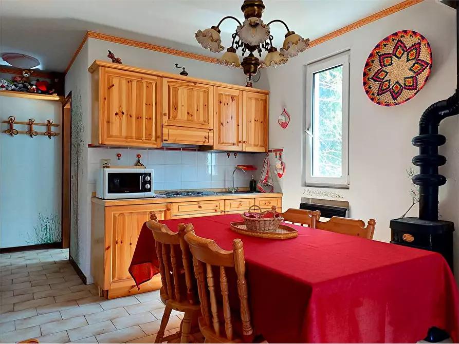 Immagine 4 di Appartamento in vendita  in Via Della Chiesa a Mendatica