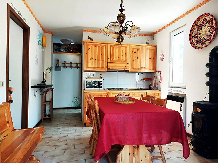 Immagine 6 di Appartamento in vendita  in Via Della Chiesa a Mendatica