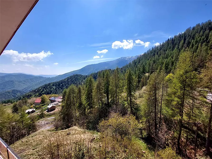 Immagine 12 di Appartamento in vendita  in Frazione Valcona Soprana a Mendatica