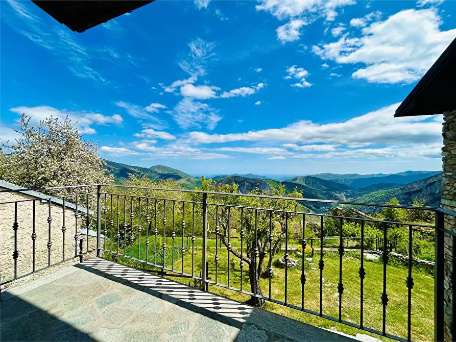 Immagine 13 di Casa indipendente in vendita  a Ormea
