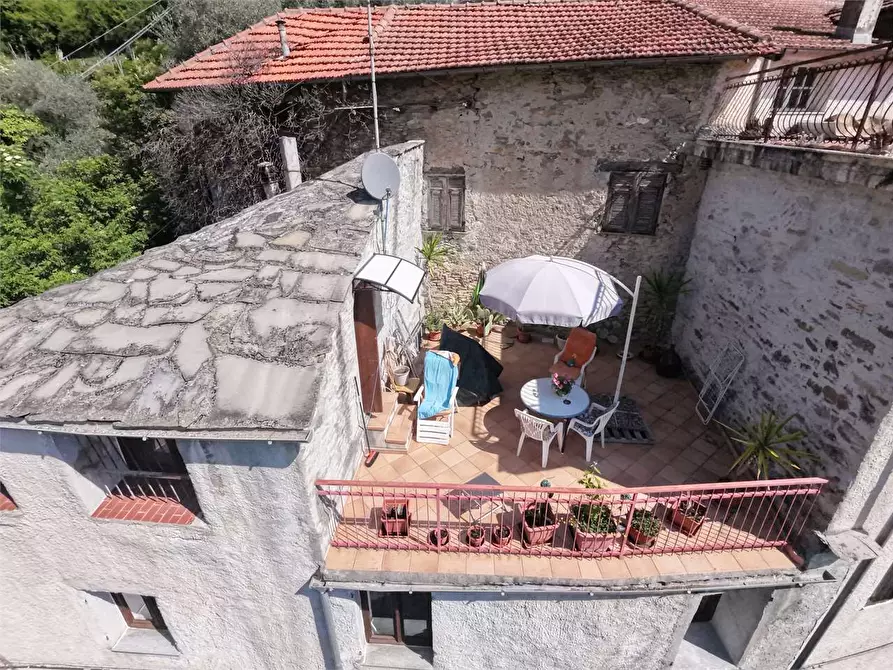 Immagine 1 di Casa indipendente in vendita  in Via San Lorenzo 15 a Pieve Di Teco