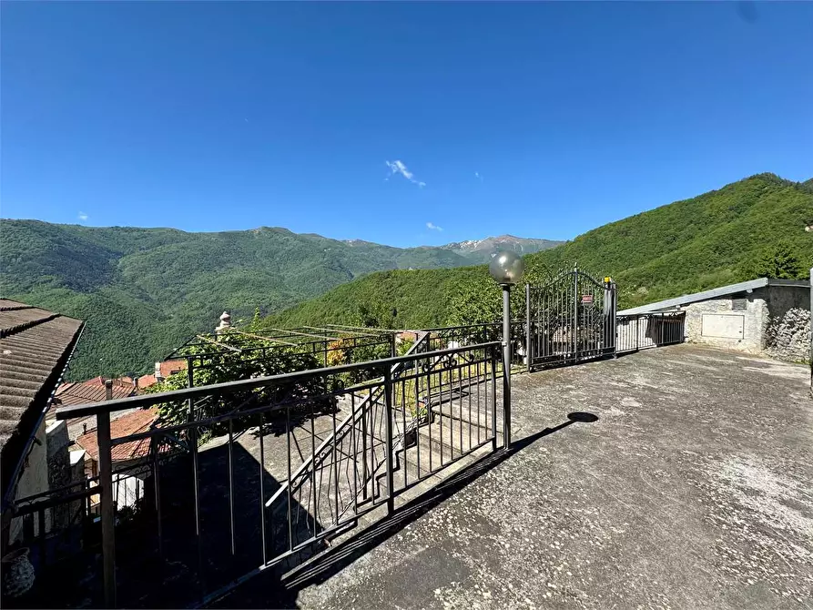 Immagine 15 di Casa indipendente in vendita  in Via Annunziata  47 a Pornassio