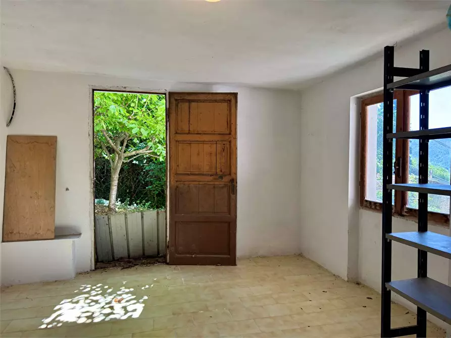 Immagine 69 di Casa indipendente in vendita  in Via Annunziata  47 a Pornassio