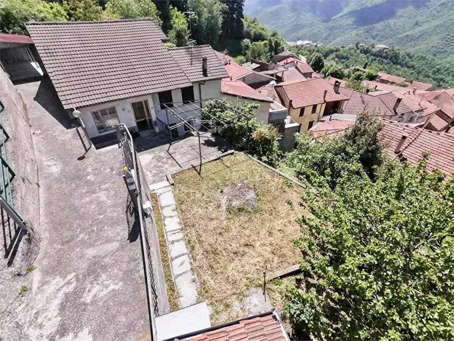 Immagine 1 di Casa indipendente in vendita  in Via Annunziata  47 a Pornassio