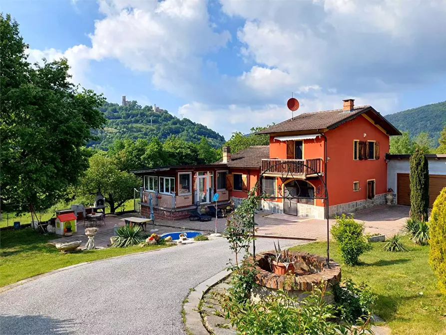Immagine 2 di Villa in vendita  in Via della Miniera  9 a Nucetto